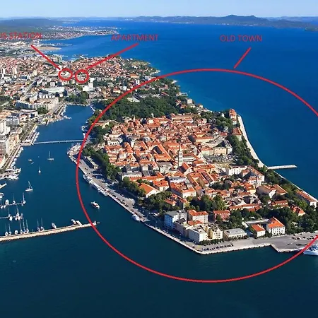 Near Center,beach,bus +free Parking Appartement Zadar