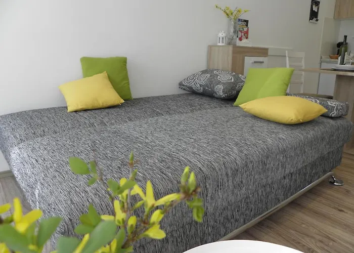 Apartment Near Center,beach,bus +free Parking Zadar