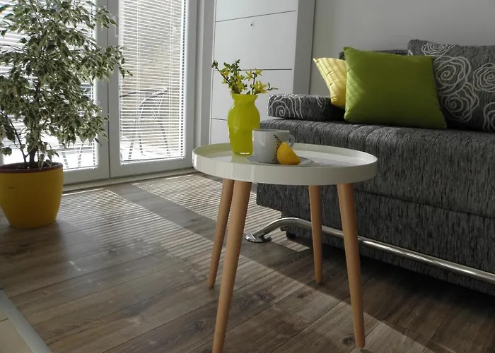 Apartment Near Center,beach,bus +free Parking